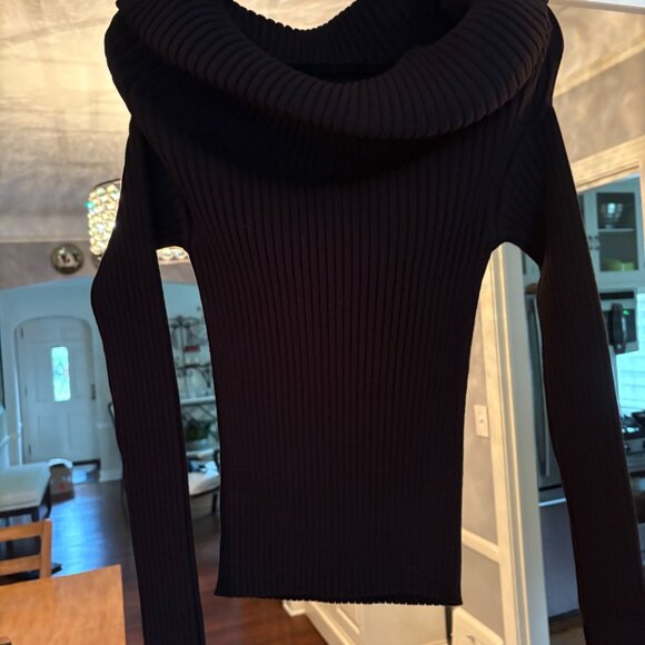 NWT Tory Burch black off-the-shoulder sweater. Size Large - Picture 5 of 10